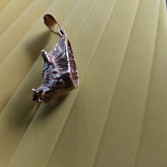 14kt gold hog head charm - Picture 1 of 2